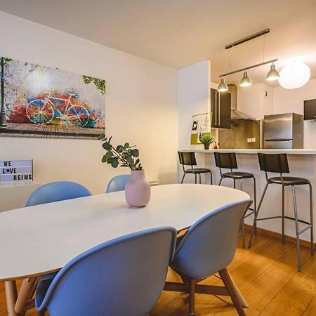 CAMILLE - Appartement avec extérieur Reims Extérieur photo