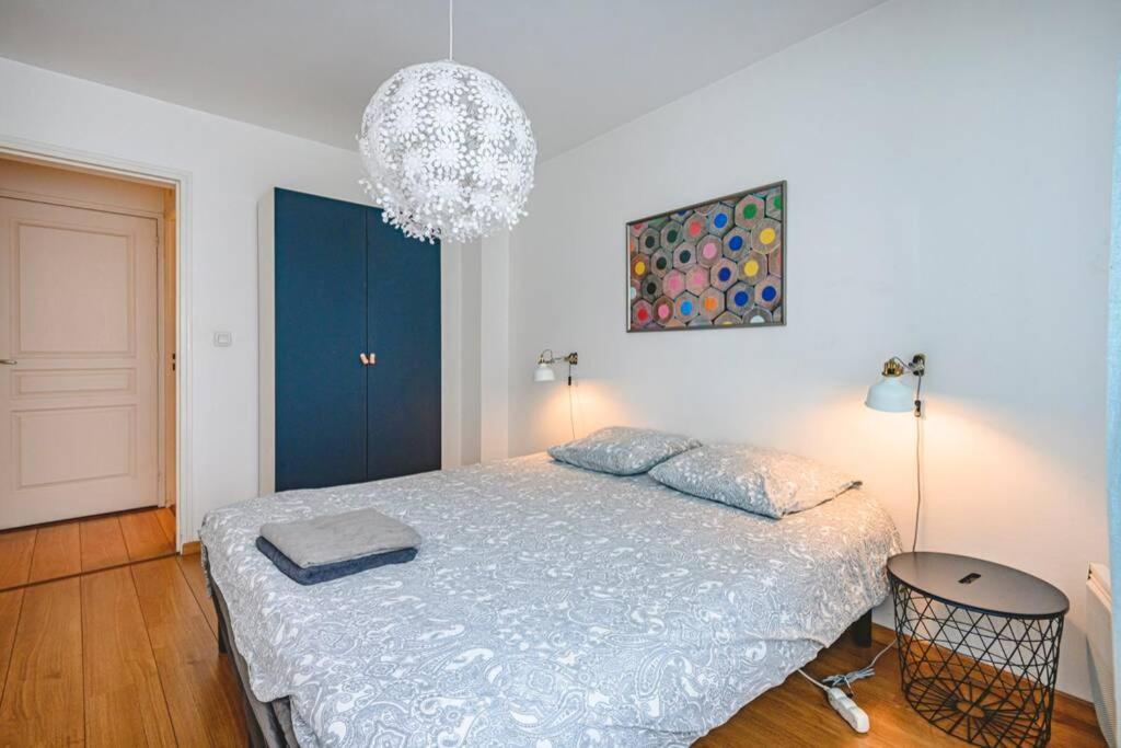 CAMILLE - Appartement avec extérieur Reims Extérieur photo