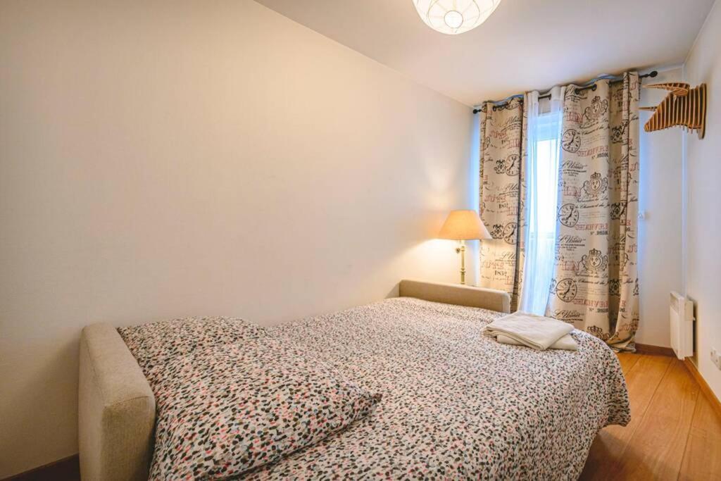 CAMILLE - Appartement avec extérieur Reims Extérieur photo